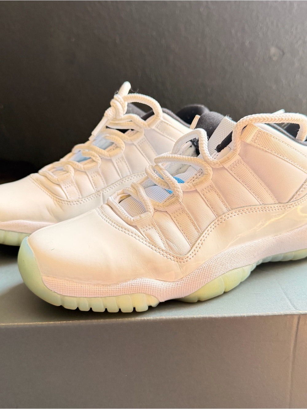 Legend blue lows retro 11 kids 7Y